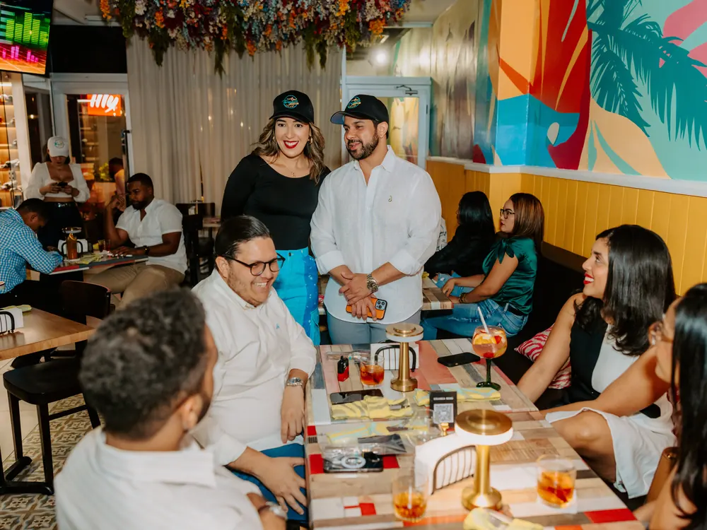 Entre Puros y Amigos